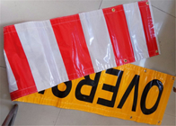 China Las banderas por encargo al aire libre del vinilo imprimieron el negro amarillo para el negocio compañía