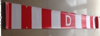 China Flexión canadiense una del PVC de las muestras de la bandera del vinilo de la muestra de D echada a un lado con los ojales fábrica