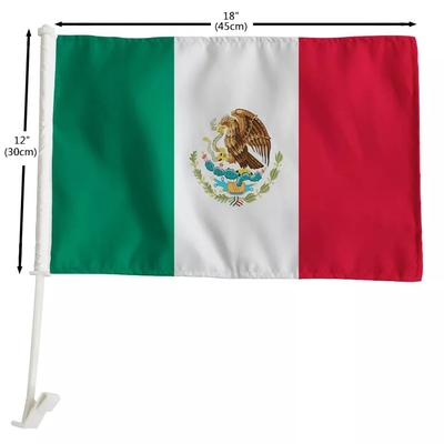 La pantalla de encargo de la bandera del coche imprimió la bandera del coche de México con poste plástico